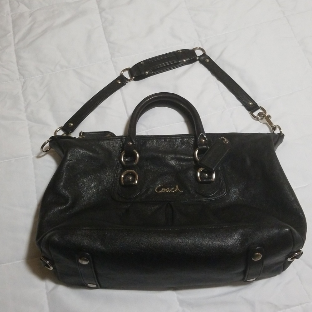 Authentic Coach bag - Picture 2 of 8